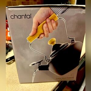 Chantal Black Teakettle with Carina Wood Handle-NWT